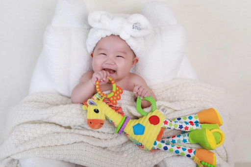 双峰宝宝眼眶发红